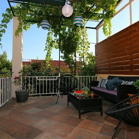 Apartments Tona Zaboric Exterior foto